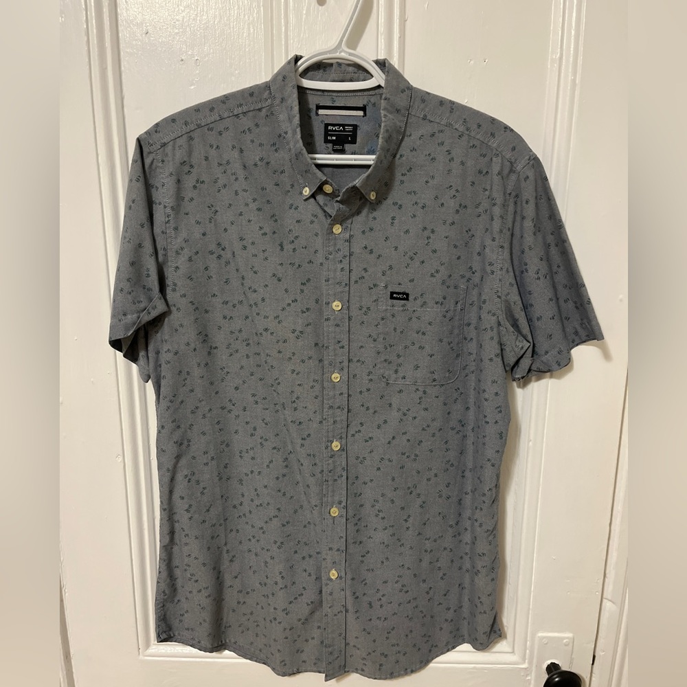 RVCA Short Sleeved Button Up Shirt - L